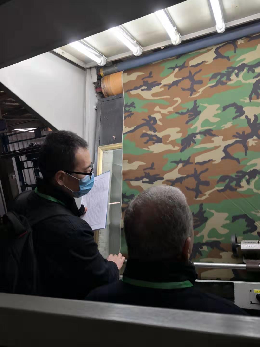 &lt;trp-post-container data-trp-post-id=&#039;472&#039;&gt;Our company’s personnel accompany customers to inspect the goods in the factory&lt;/trp-post-container&gt;