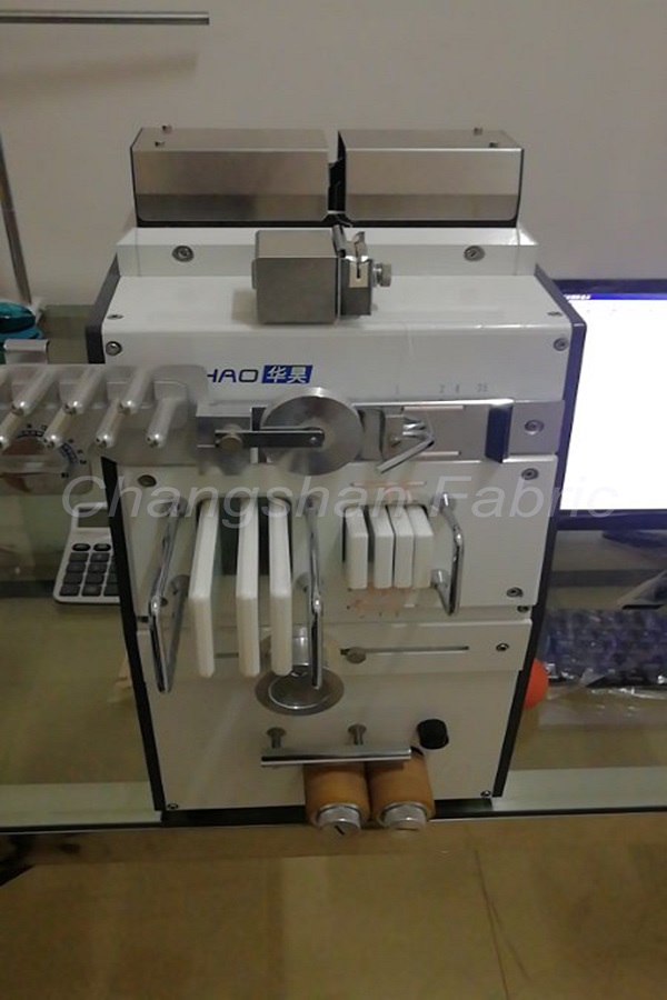 Ne 60/1 šukuoti kompaktiški BCI medvilniniai siūlai Ne 60/1 Combed Compact BCI Cotton Yarn