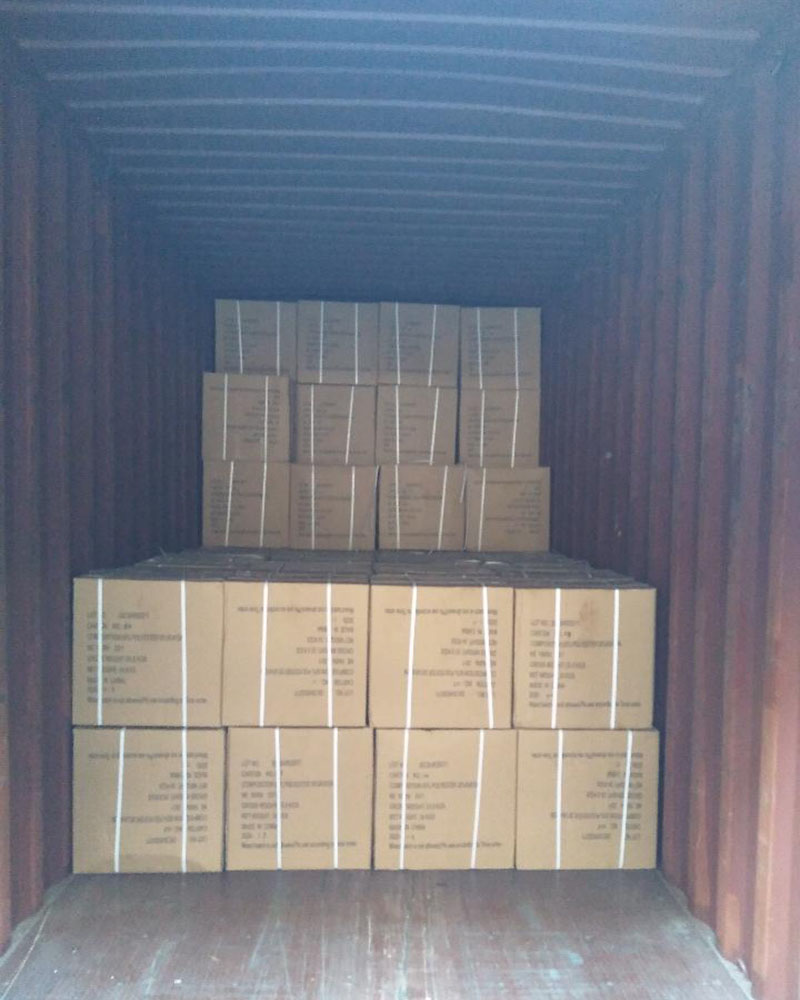 Ne 60/1 šukuoti kompaktiški BCI medvilniniai siūlai Ne 60/1 Combed Compact BCI Cotton Yarn